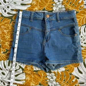 High waisted Shorts